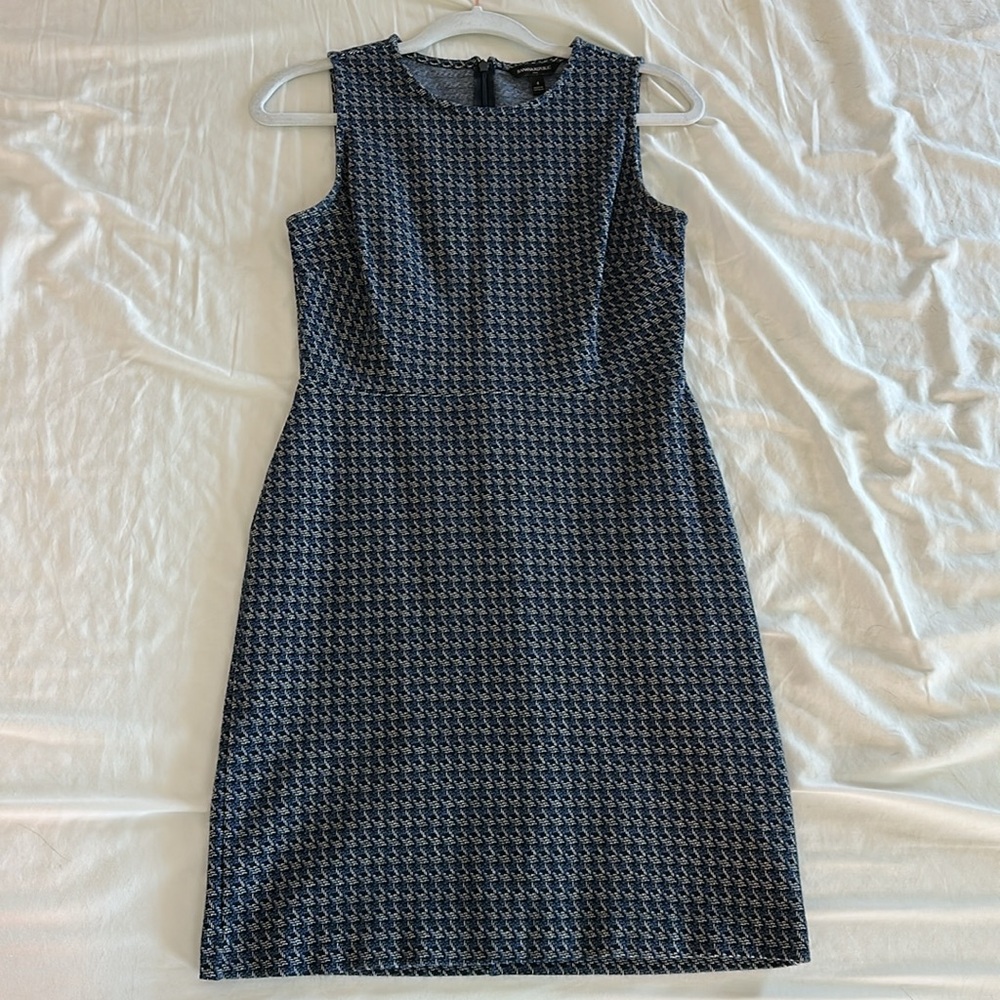 Banana Republic Navy and White Houndstooth Midi Dress